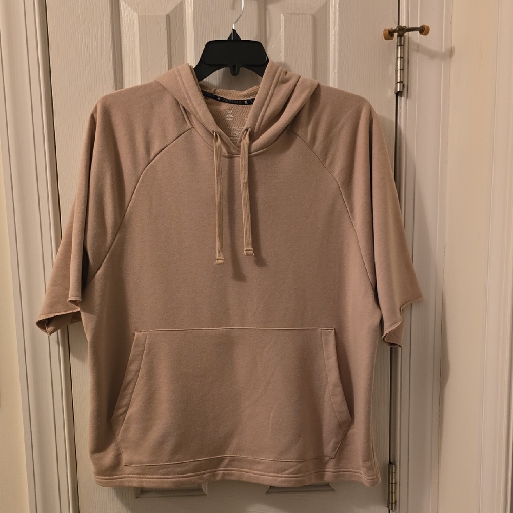 XERSION BRAND MEN'S TAN SHORT SLEEVE HOODIE SIZE LARGE